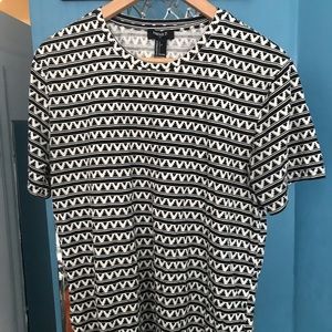 Forever 21 Pattern t shirt